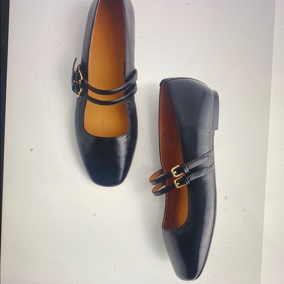 Madewell Black Leather Flats with Gold Buckles - Picture 1 of 6
